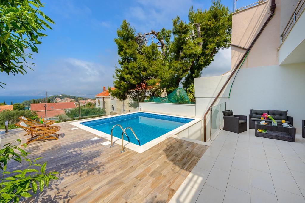 Tandem Apartments With Swimming Pool Cavtat Bagian luar foto