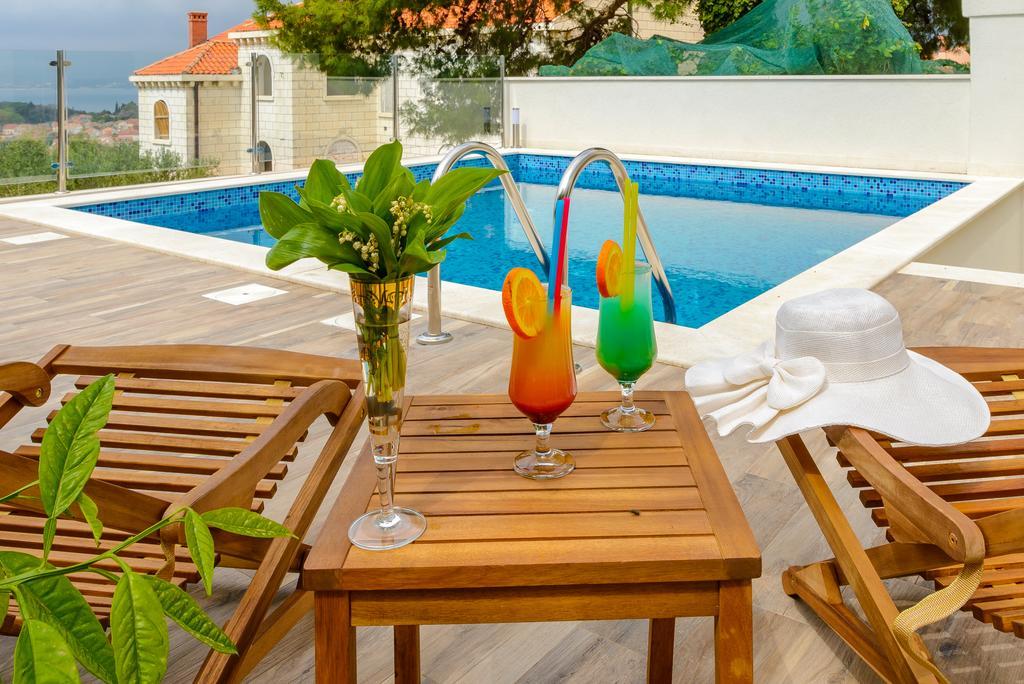 Tandem Apartments With Swimming Pool Cavtat Bagian luar foto