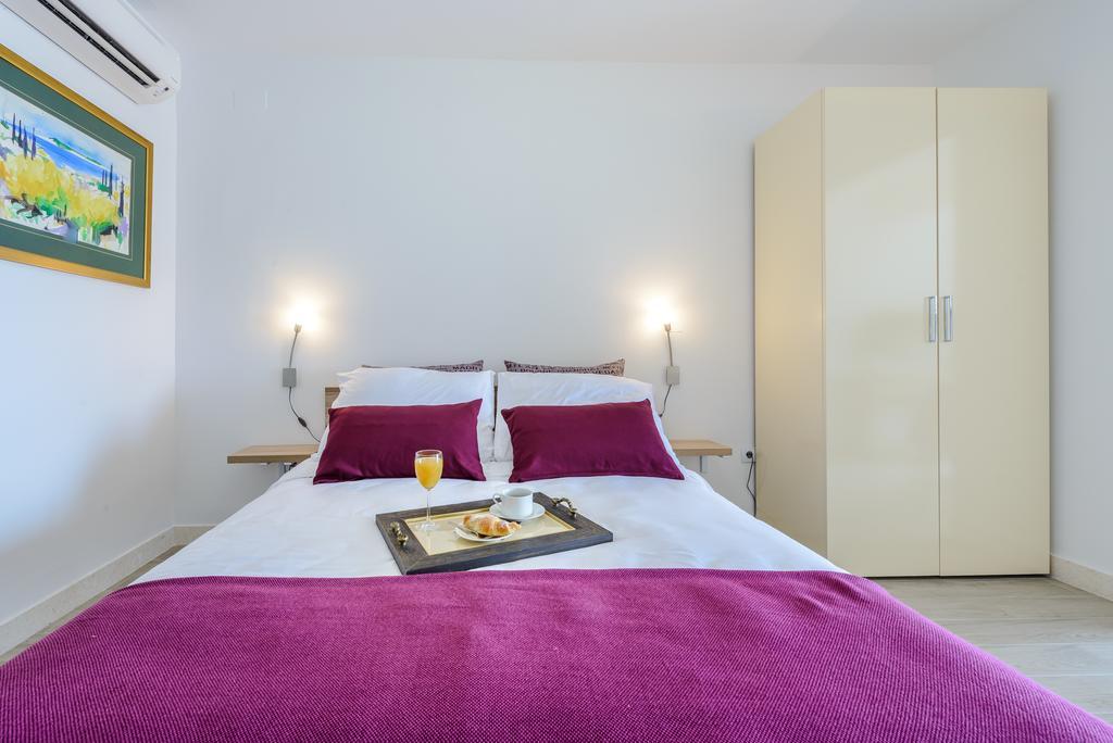 Tandem Apartments With Swimming Pool Cavtat Bagian luar foto